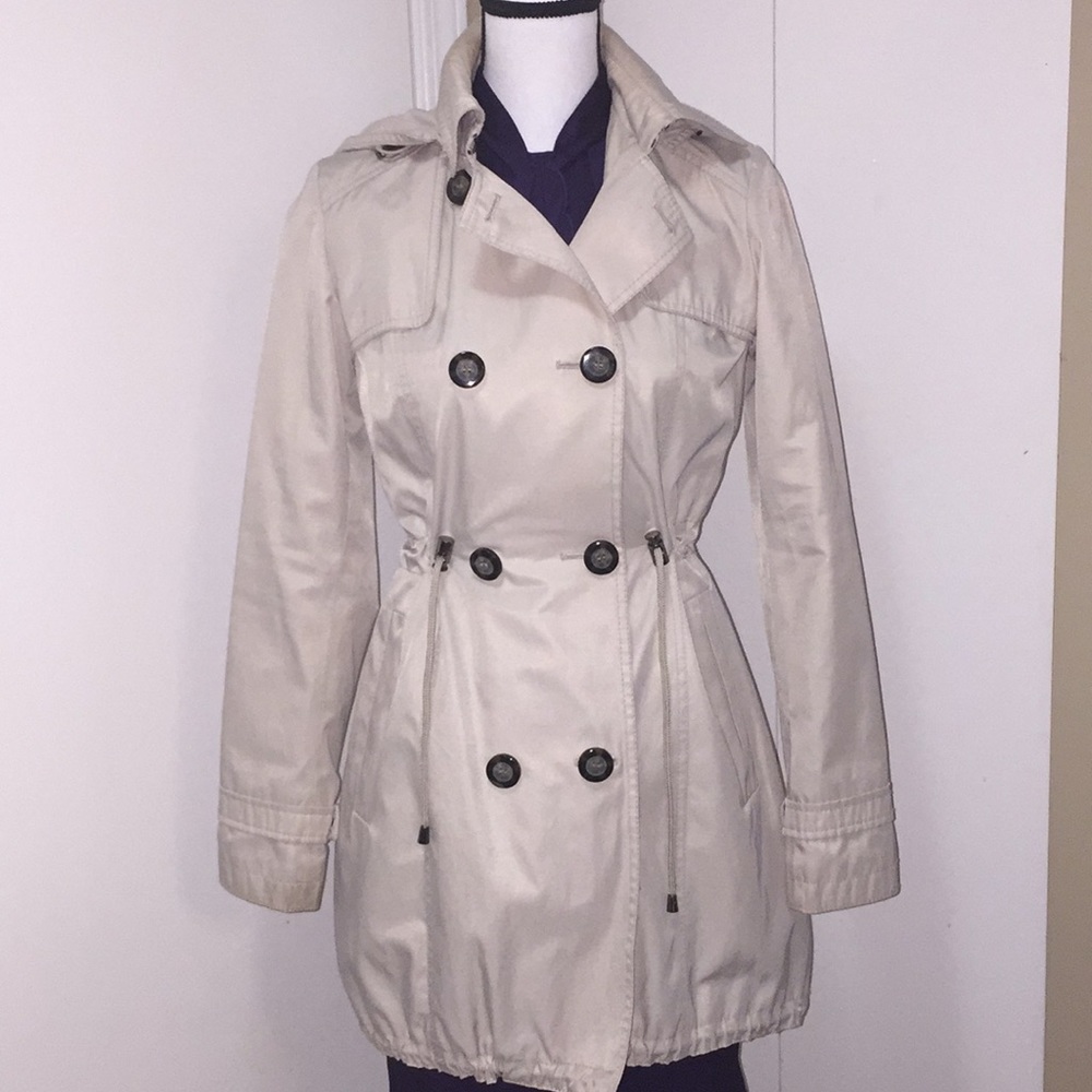 Laundry by Shelli Segal tan spring jacket